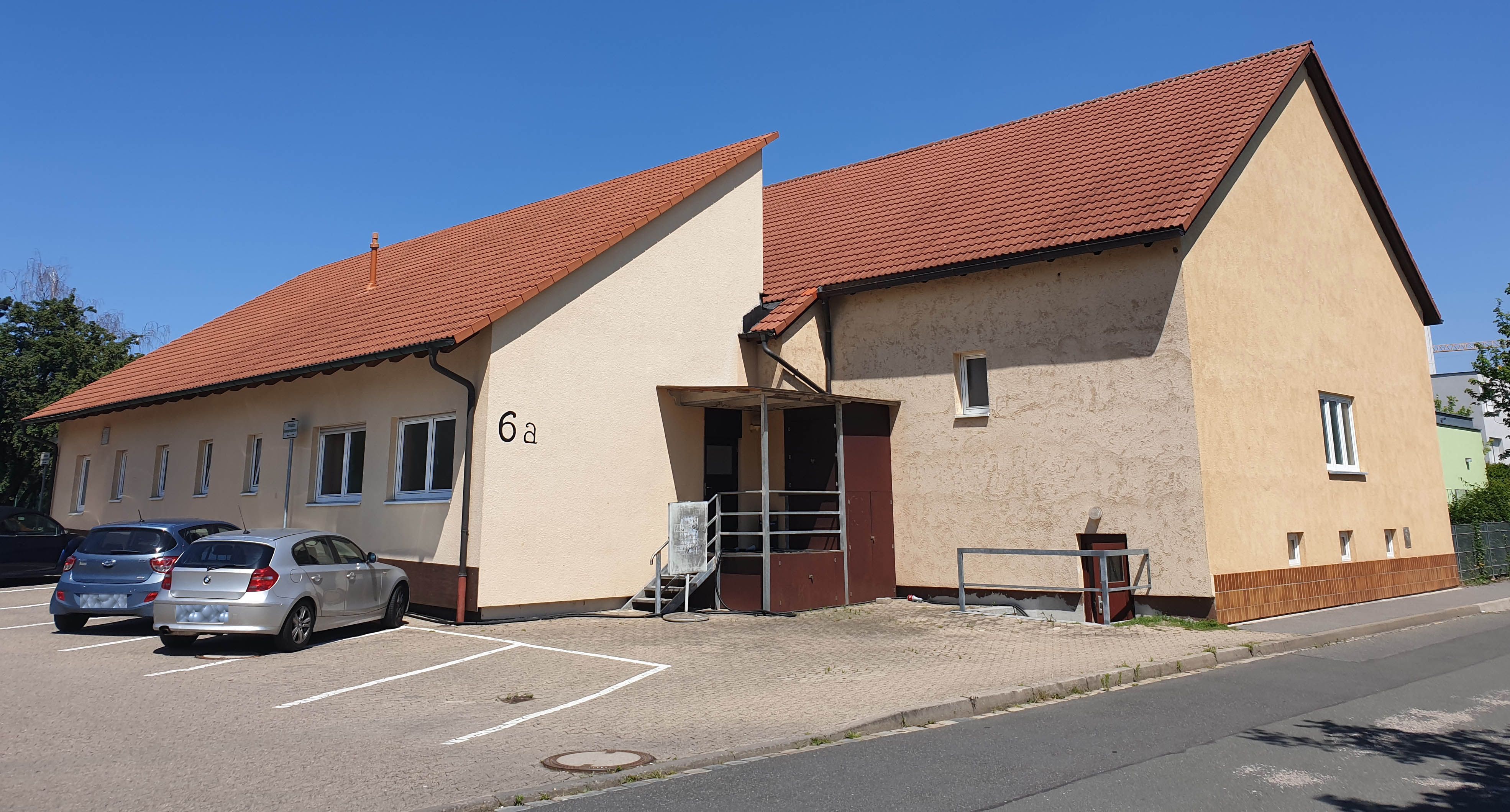 Geb&auml;ude DJK-Halle